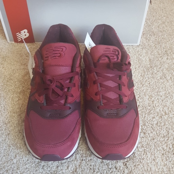 New Balance 530 Sneakers NWT - Picture 3 of 6
